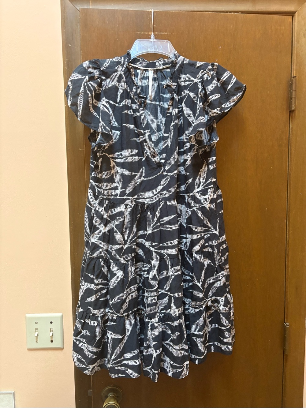 Anthropologie Black & Cream Flutter Sleeve Leaf Print Mini Dress